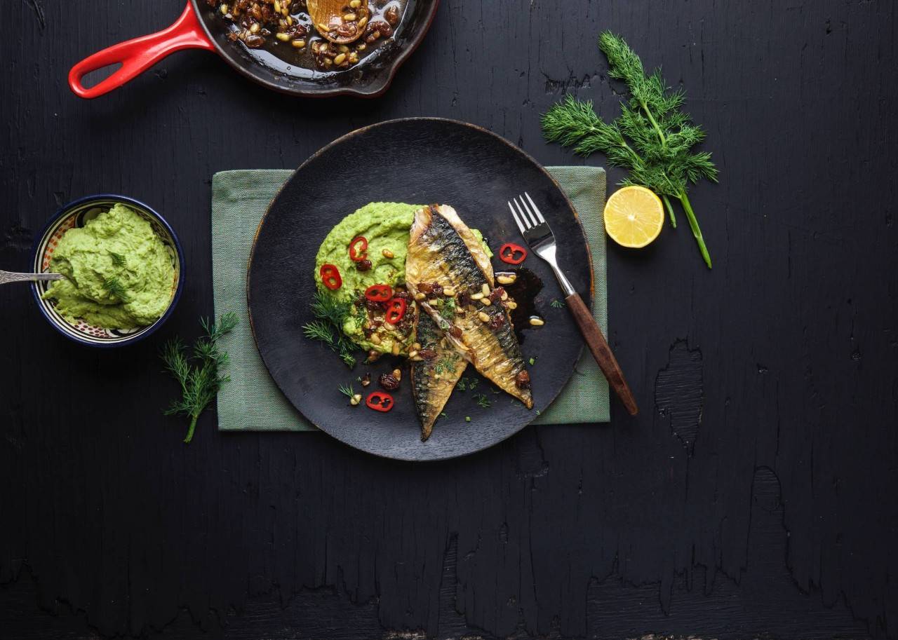 Makrell og ertehummus bredde