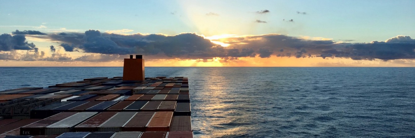 HLAG Vessel Sunset BT