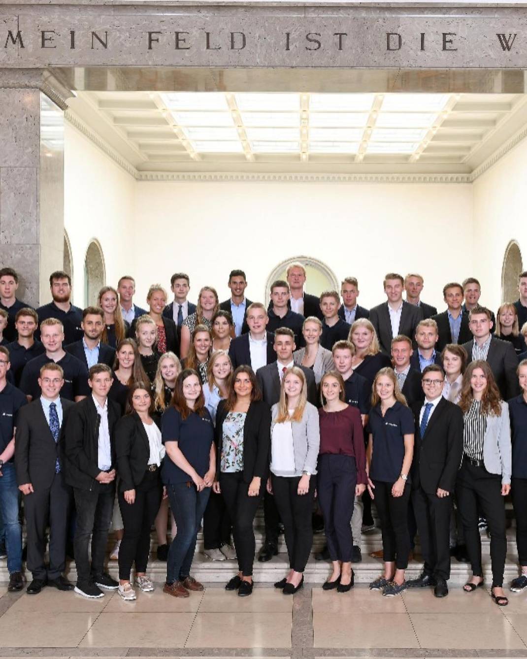 18-08-03_Azubis_Gruppenbild.jpg