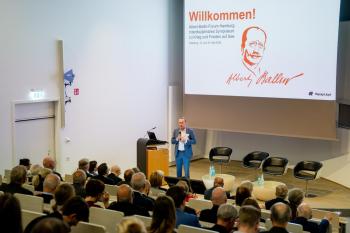 AlbertBallinForum