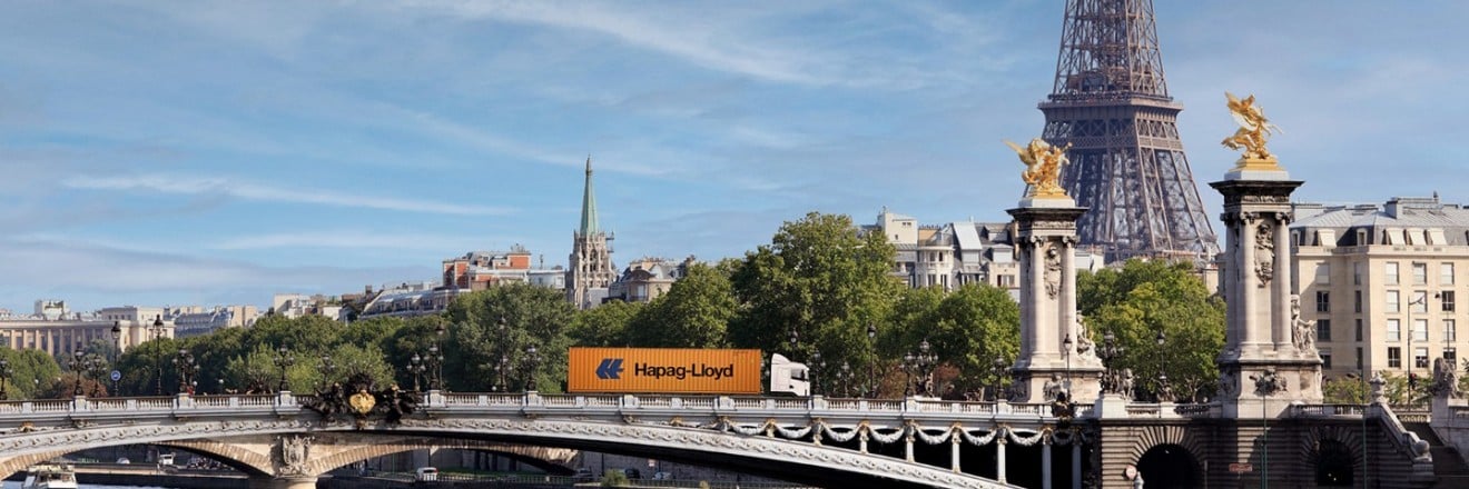 HLAG Wallpaper Truck paris eiffel tower Logo