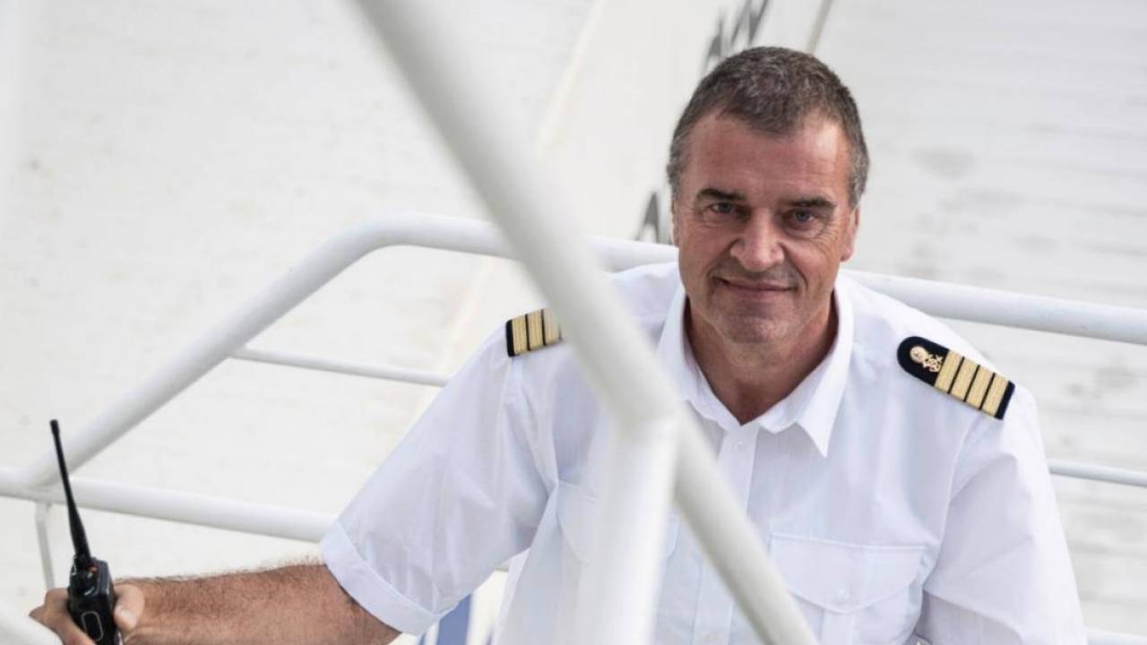 Philanthropist: Besides the seafaring life, Captain Rüsch particularly appreciates the sense of camaraderie on board