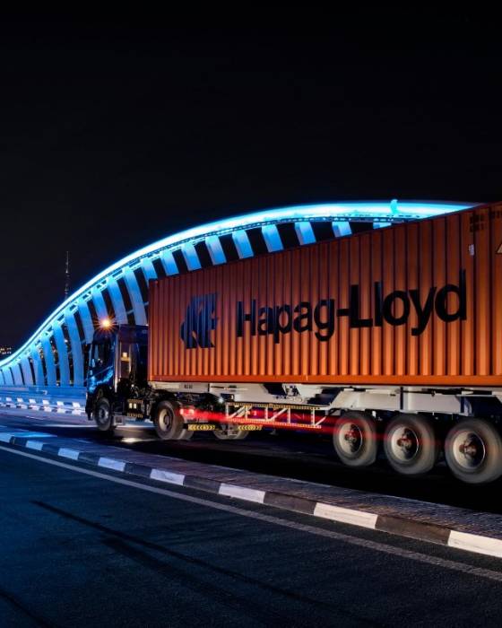 HLAG_TRUCK_MeydanBridge_Dubai_16-9.jpg