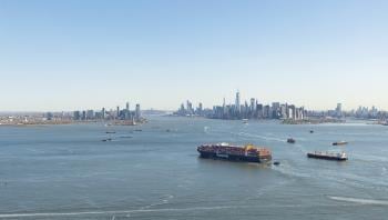 HLAG NewYorkExpress NY x
