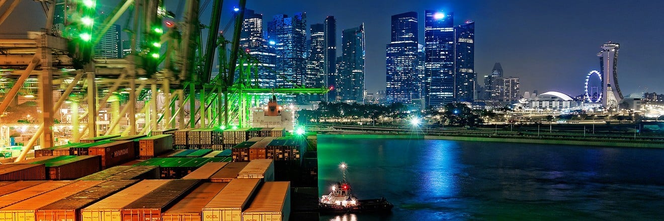 HLAG Stage Port Shanghai Vessel