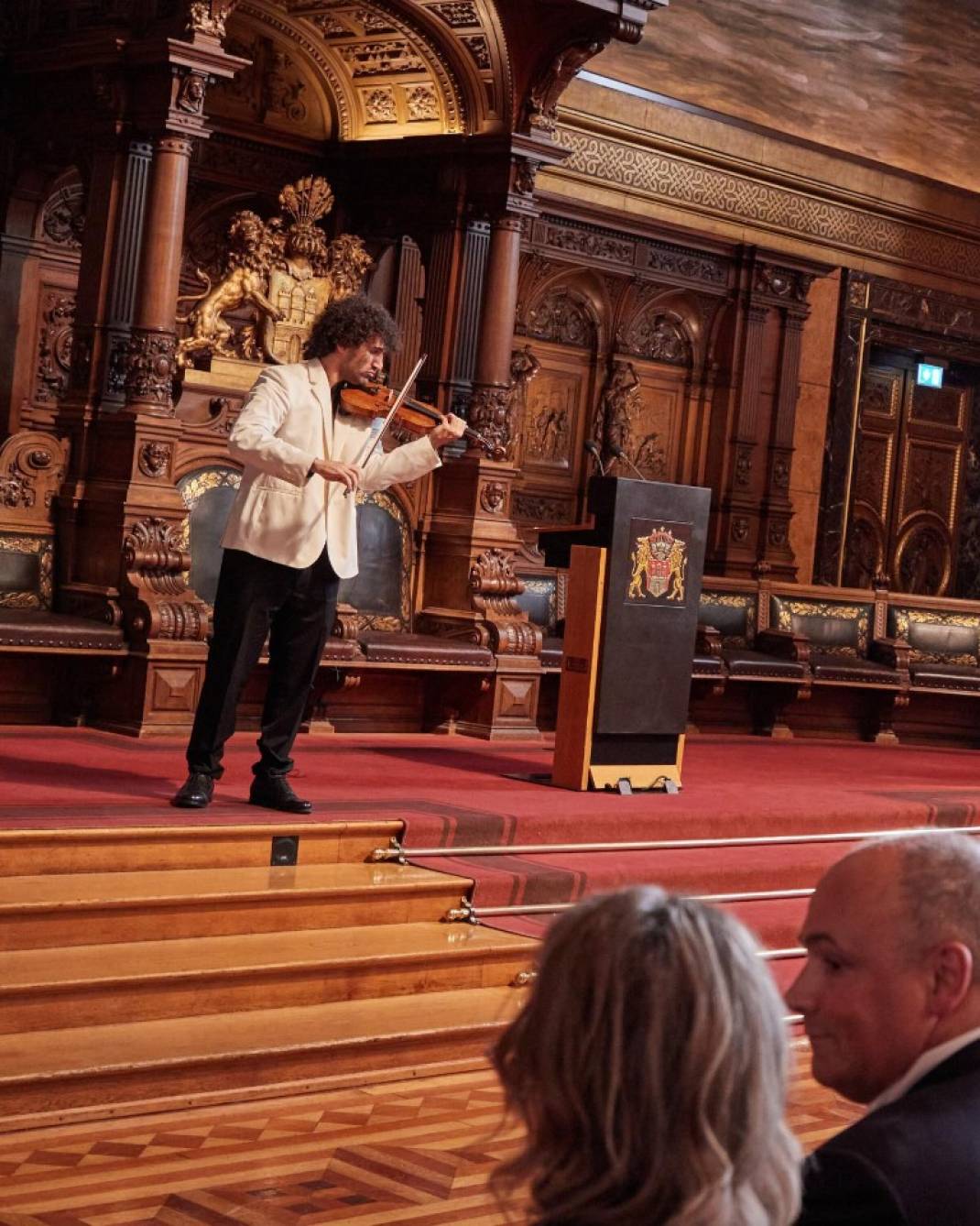 Ambiete_mit_Violinist.jpg