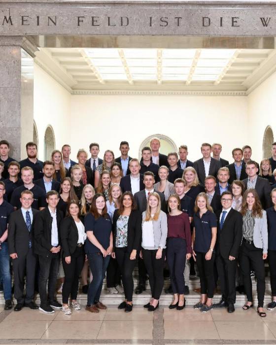 18-08-03_Azubis_Gruppenbild.jpg