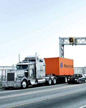 HLAG_PPT_Truck_Montreal_72dpi_sRGB.jpg