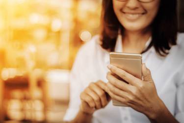 HLAG Customer Experience Stock